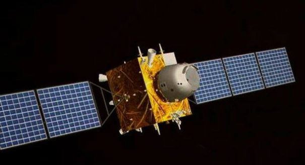 Chinese spacecraft reaches first-ever milestone in lunar orbit