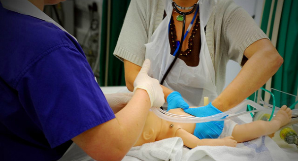 Offering CPR training in public kiosks could save lives, researchers say