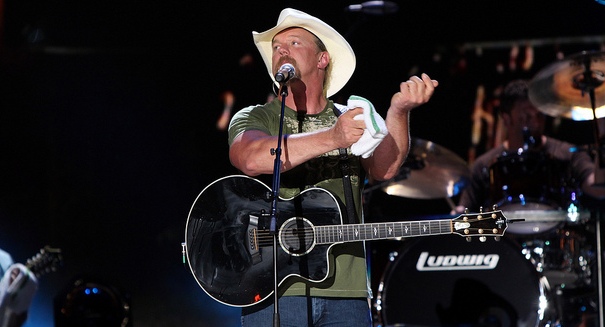 Trace Adkins: Confederate flag earpiece is not a ‘symbol of racism’