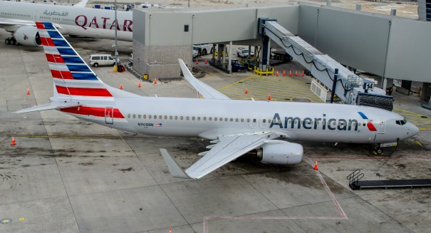 Passengers evacuate American Airlines flight in Denver after cabin haze reported