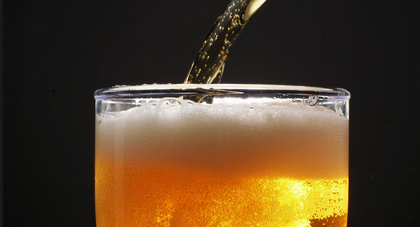 Beer’s distinct smell comes from evolutionary relationship between fruit flies and yeast