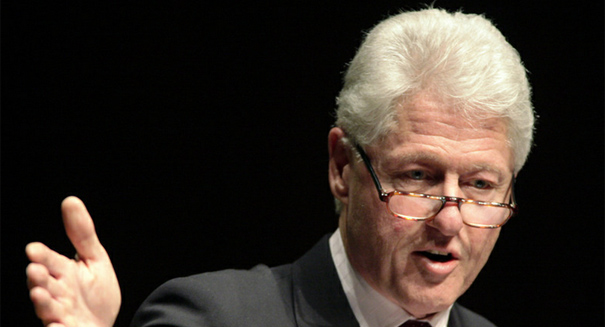 Former President Clinton receives award from GLAAD