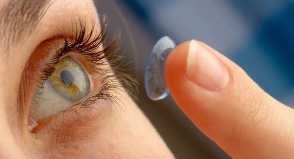 CDC: Don’t ever leave your contact lenses in at night