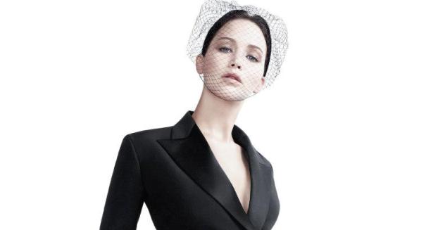 Jennifer Lawrence stuns in Miss Dior pics; eats Philly cheese steaks and fries before the Oscars