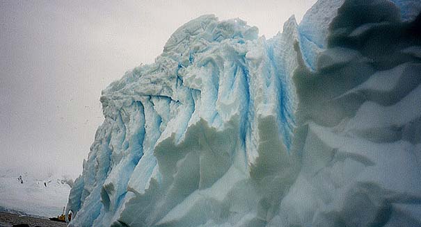 Sea ice hits record as scientists debate effects of global warming