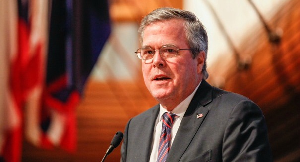 In Iowa, Jeb Bush strays from the party line