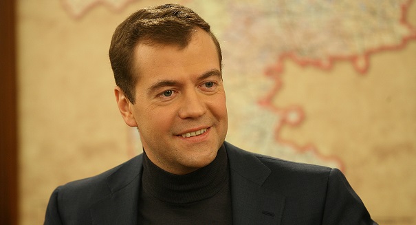 Medvedev tries to halt collapse of Russian economy