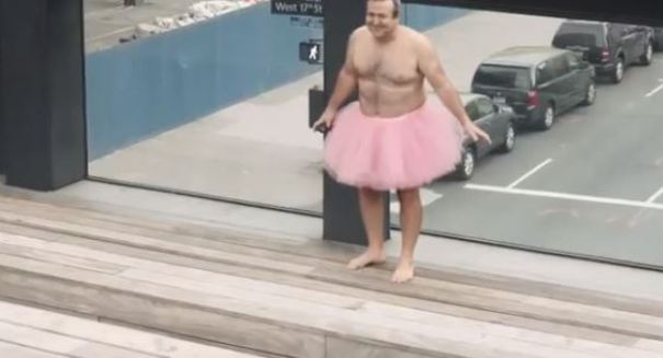 Man wears pink tutu to amuse wife fighting cancer