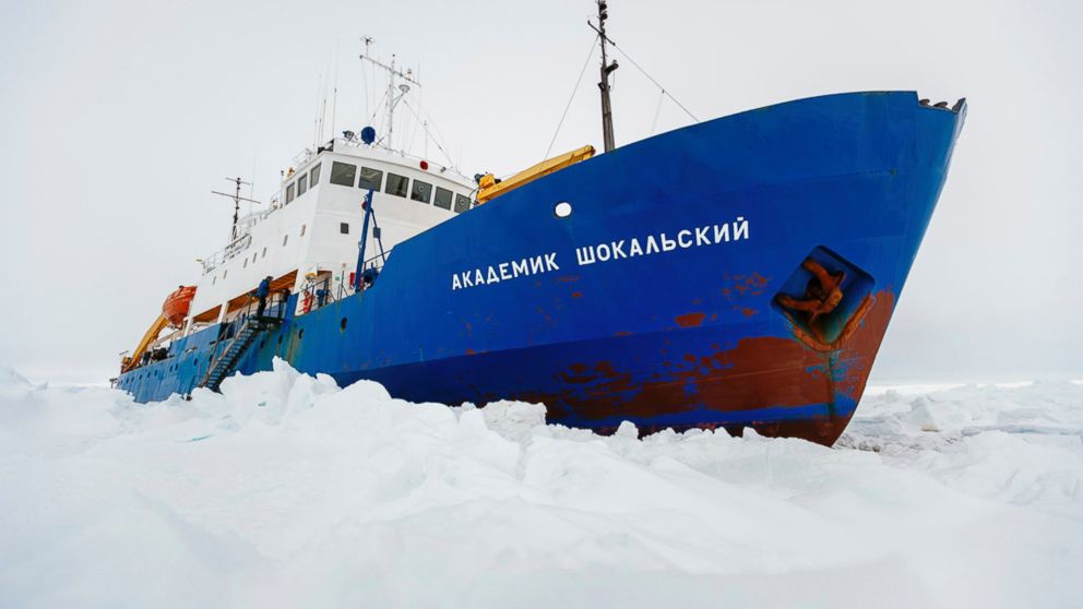 China, Russia scramble to free stranded research ship in Antarctica