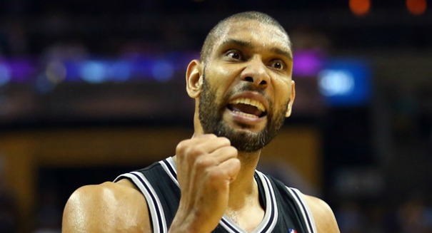 Tim Duncan is totally relaxed … and he’s killing it at 39