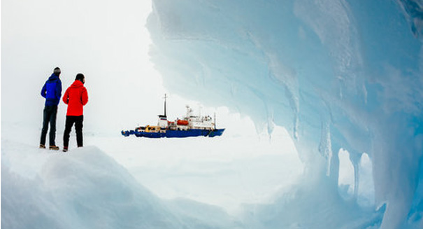 Passengers, crew remain stuck on ship trapped in Antarctic ice