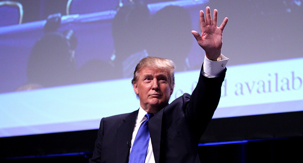 Trump says he’s ‘serious’ about 2016 bid, but no one is buying it