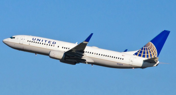 Twitter joke gets security expert banned from United flight