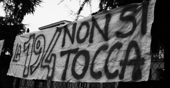 Women manifesting in Italy to defend their right to abortion. Image by Antonella Beccaria via Flickr.com under licence CC 2.0